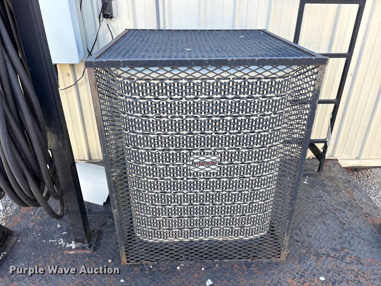 image for item FK1352 Skid mounted living quarters