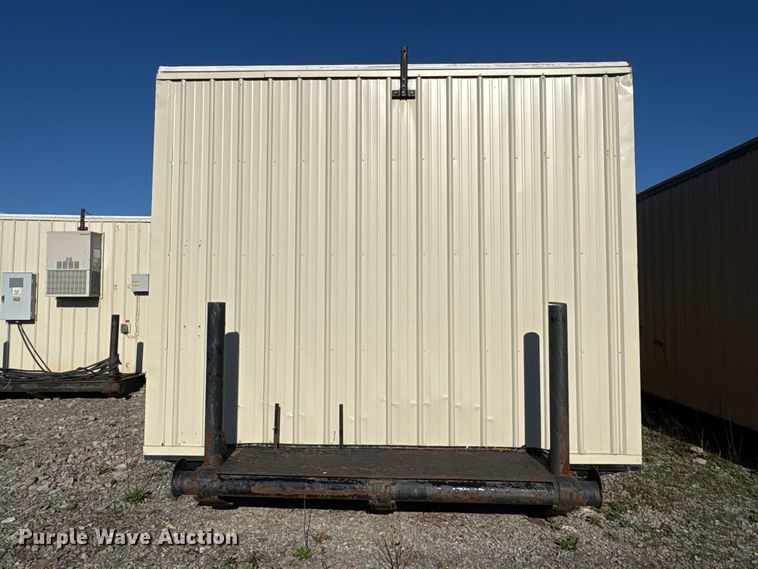 image for item FK1352 Skid mounted living quarters