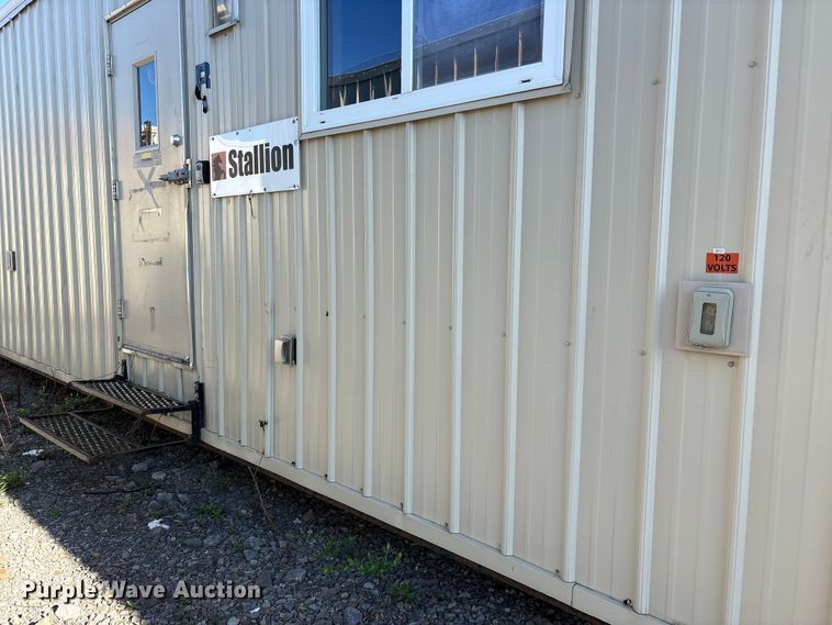 image for item FK1352 Skid mounted living quarters