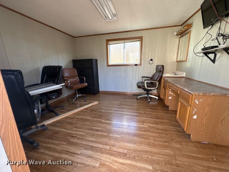 image for item FK1352 Skid mounted living quarters