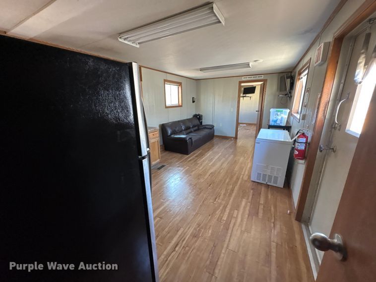 image for item FK1352 Skid mounted living quarters