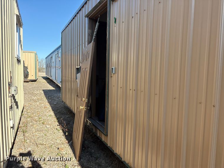 image for item FK1355 Skid mounted living quarters