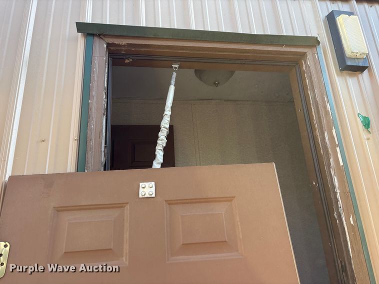 image for item FK1355 Skid mounted living quarters
