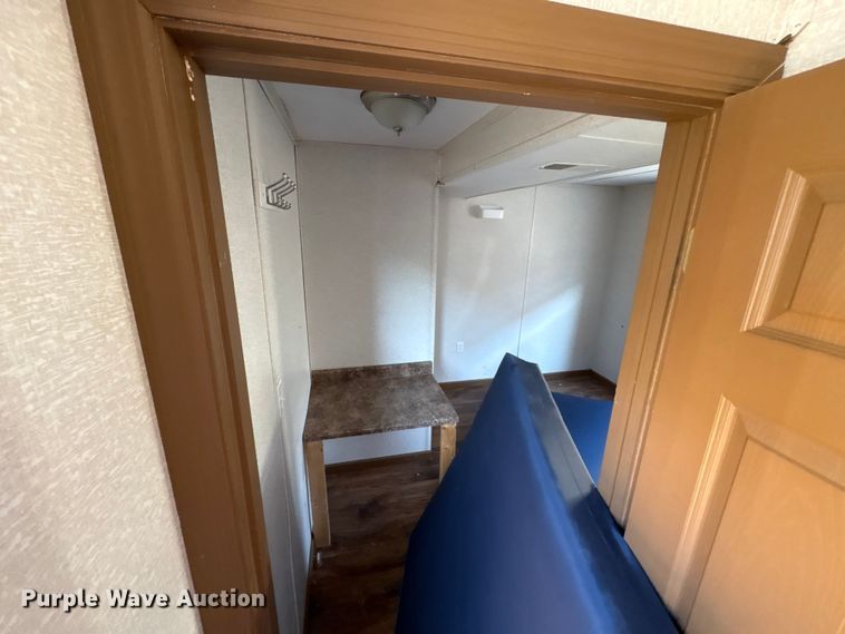 image for item FK1355 Skid mounted living quarters