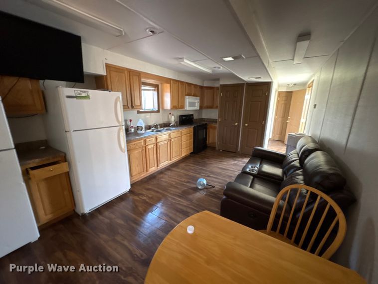 image for item FK1355 Skid mounted living quarters