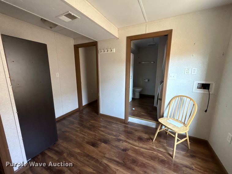 image for item FK1355 Skid mounted living quarters