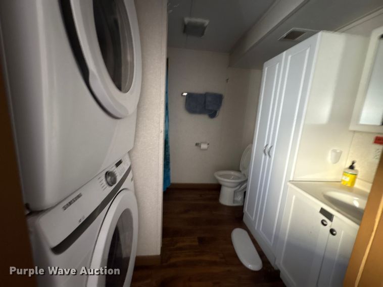 image for item FK1355 Skid mounted living quarters