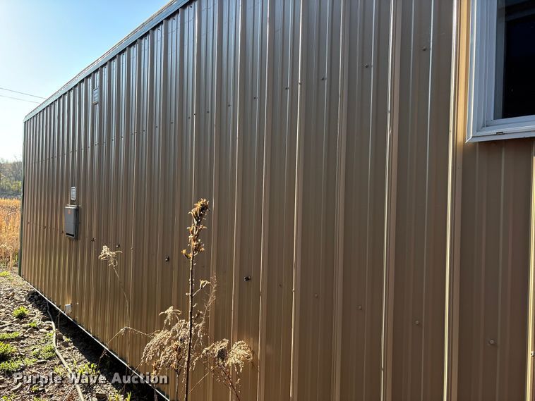 image for item FK1356 Skid mounted living quarters