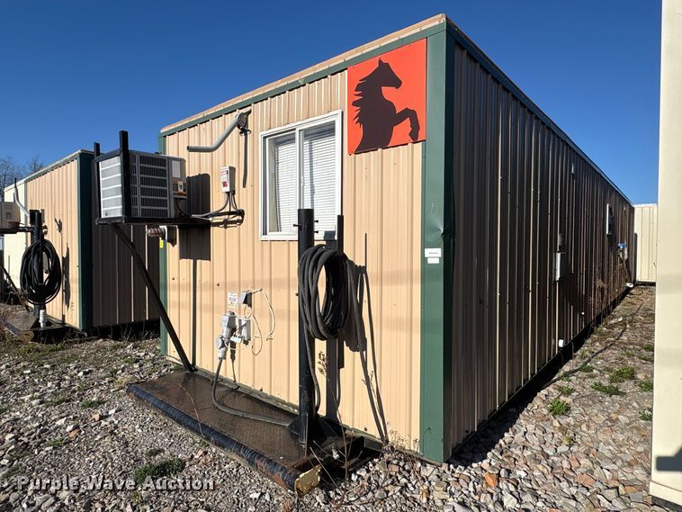 image for item FK1356 Skid mounted living quarters