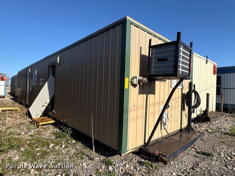 image for item FK1356 Skid mounted living quarters