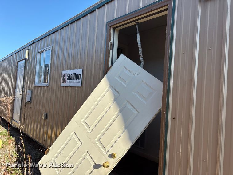 image for item FK1356 Skid mounted living quarters