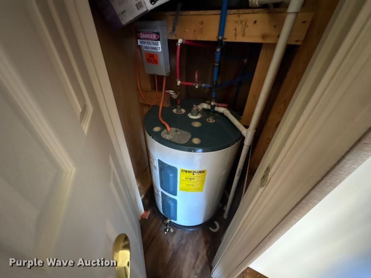 image for item FK1356 Skid mounted living quarters