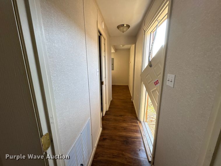 image for item FK1356 Skid mounted living quarters