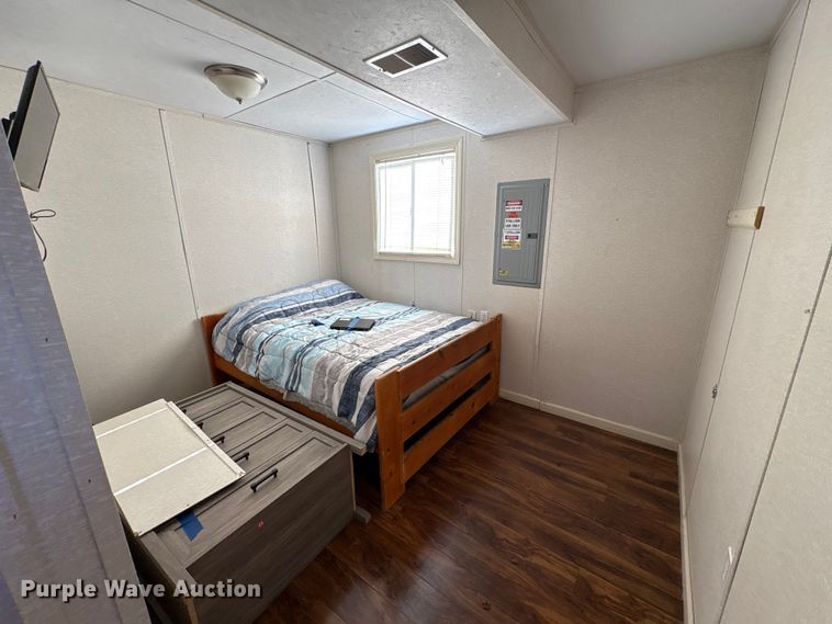 image for item FK1356 Skid mounted living quarters