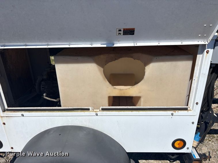 image for item FK1357 2014 Multiquip light plant