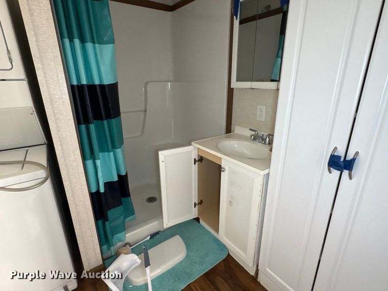 image for item FK1361 Skid mounted living quarters