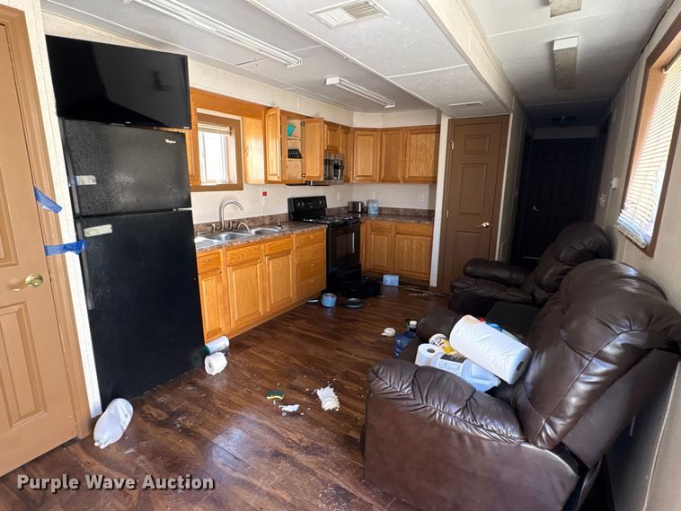 image for item FK1361 Skid mounted living quarters