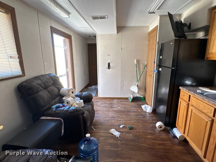 image for item FK1361 Skid mounted living quarters