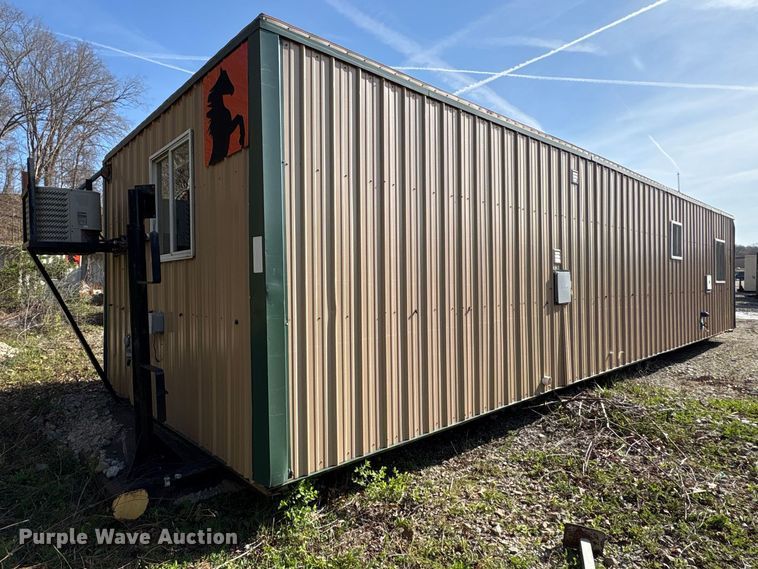 image for item FK1362 Skid mounted living quarters