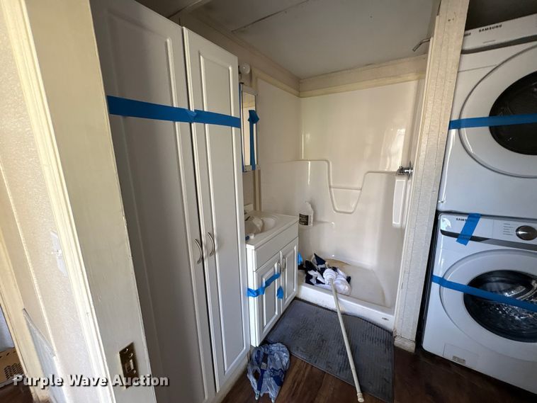 image for item FK1362 Skid mounted living quarters