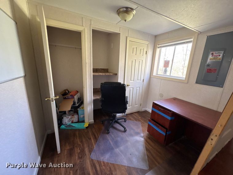 image for item FK1362 Skid mounted living quarters