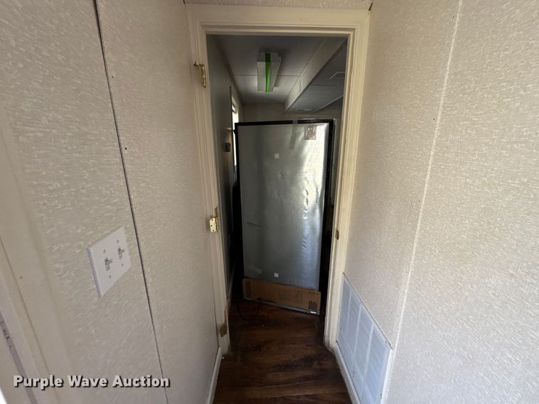 image for item FK1362 Skid mounted living quarters