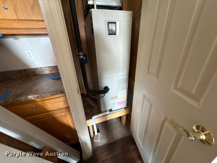 image for item FK1362 Skid mounted living quarters