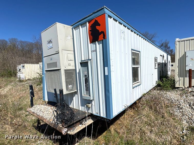 image for item FK1365 Skid mounted living quarters