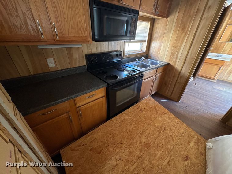 image for item FK1365 Skid mounted living quarters