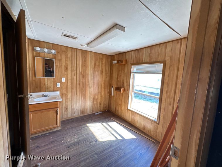 image for item FK1365 Skid mounted living quarters