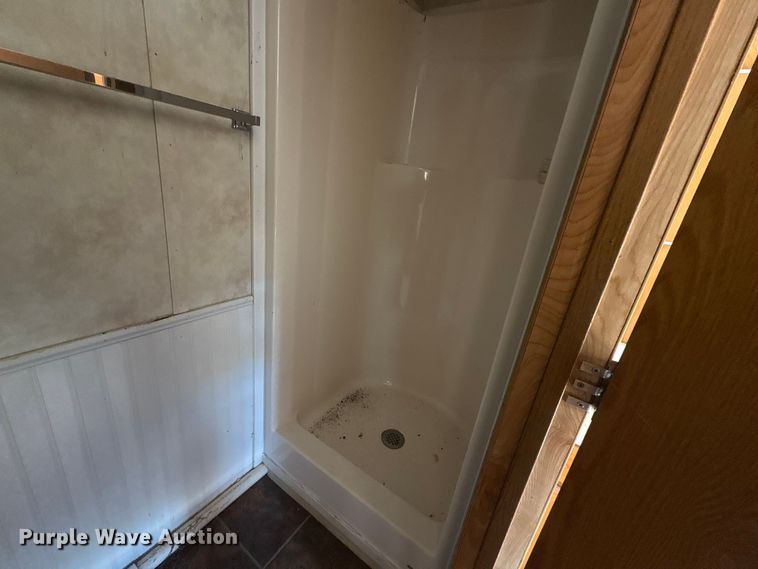 image for item FK1365 Skid mounted living quarters