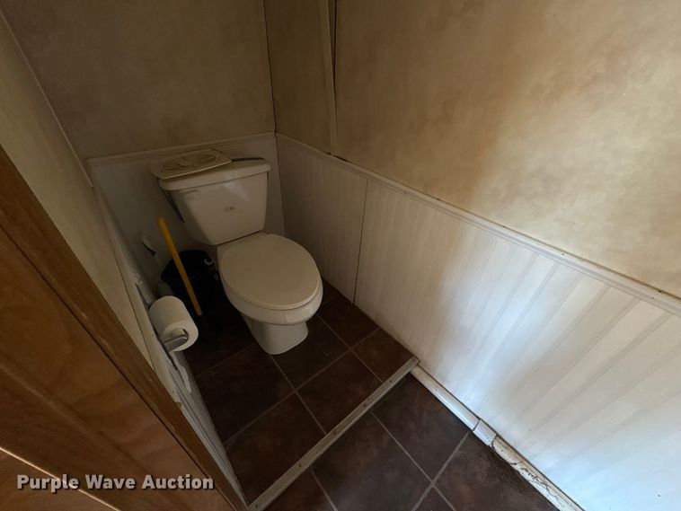 image for item FK1365 Skid mounted living quarters