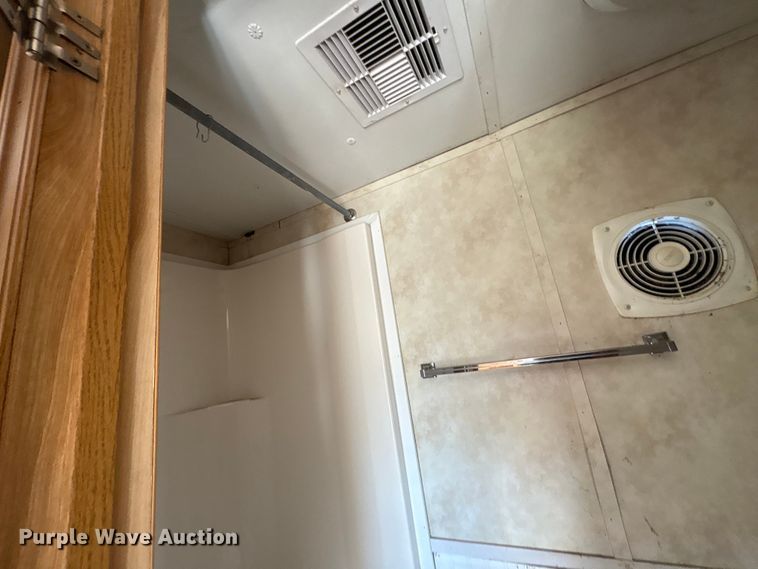 image for item FK1365 Skid mounted living quarters