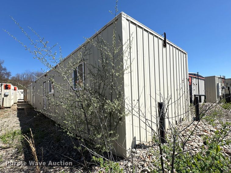 image for item FK1367 Skid mounted living quarters