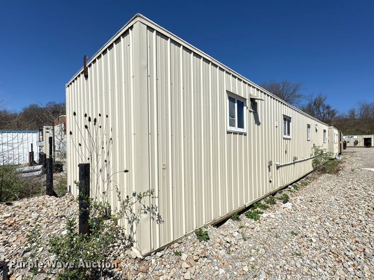 image for item FK1367 Skid mounted living quarters