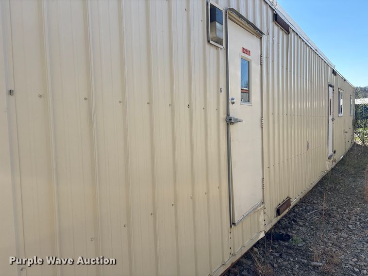 image for item FK1367 Skid mounted living quarters