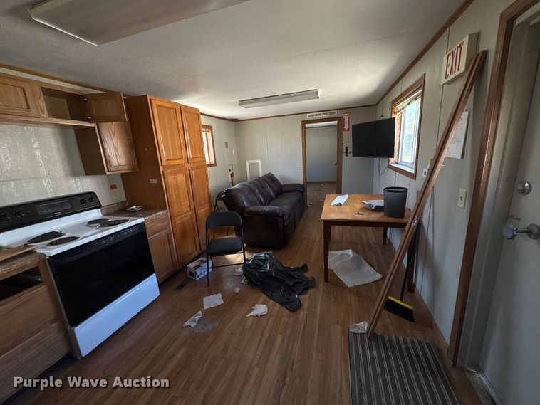 image for item FK1367 Skid mounted living quarters