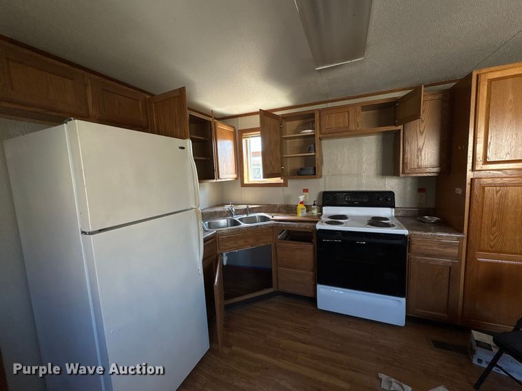 image for item FK1367 Skid mounted living quarters