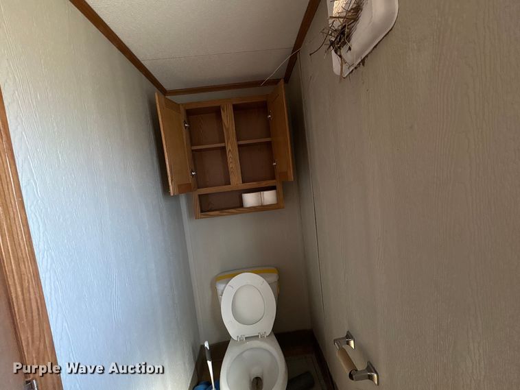 image for item FK1367 Skid mounted living quarters
