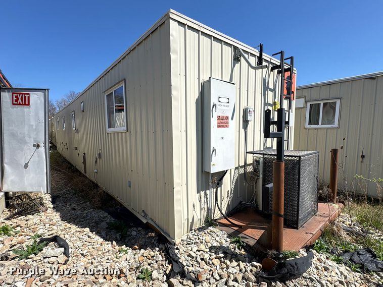 image for item FK1368 Skid mounted living quarters