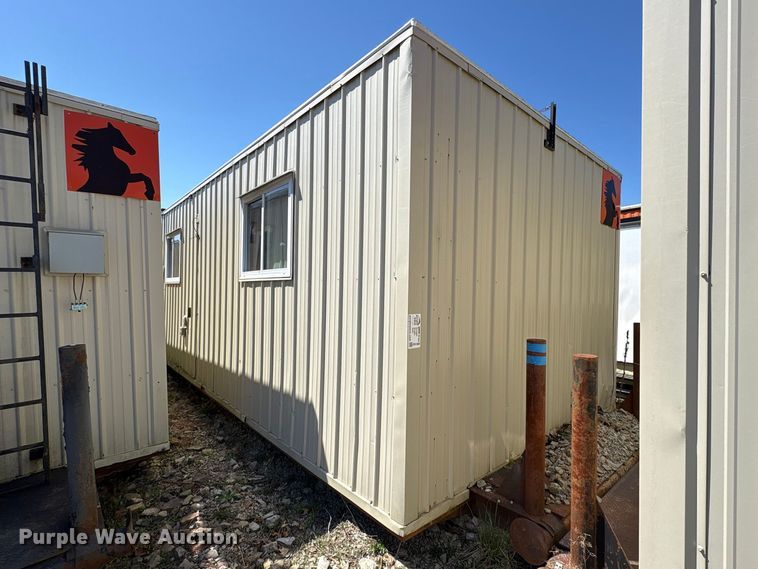 image for item FK1368 Skid mounted living quarters