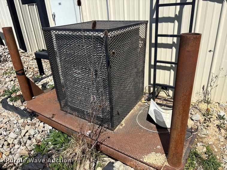 image for item FK1368 Skid mounted living quarters