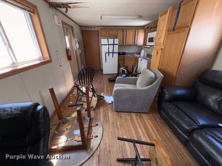 image for item FK1368 Skid mounted living quarters