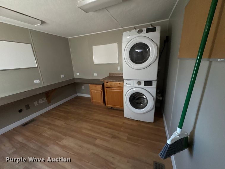 image for item FK1369 Skid mounted office