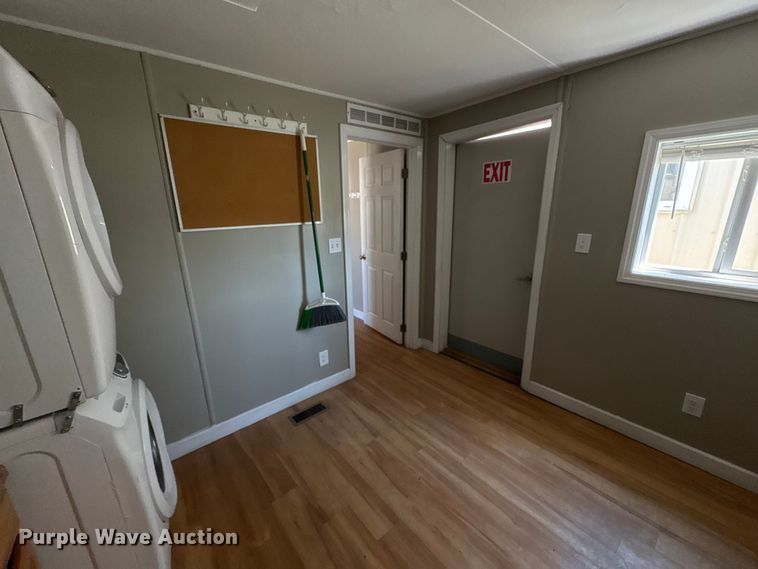 image for item FK1369 Skid mounted office