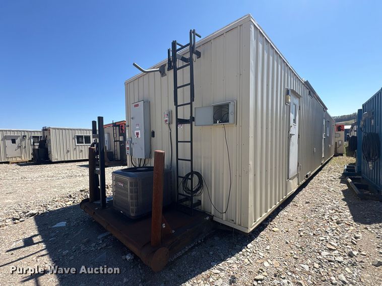 image for item FK1370 Skid mounted living quarters