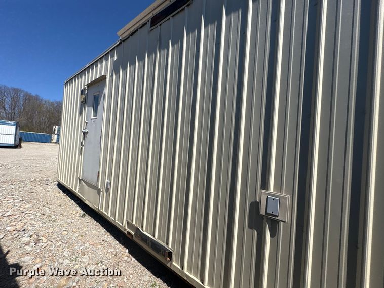 image for item FK1370 Skid mounted living quarters