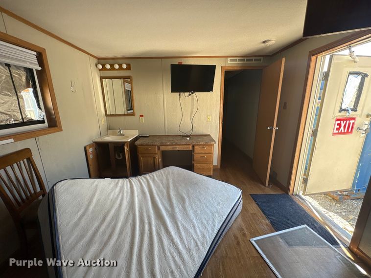 image for item FK1370 Skid mounted living quarters