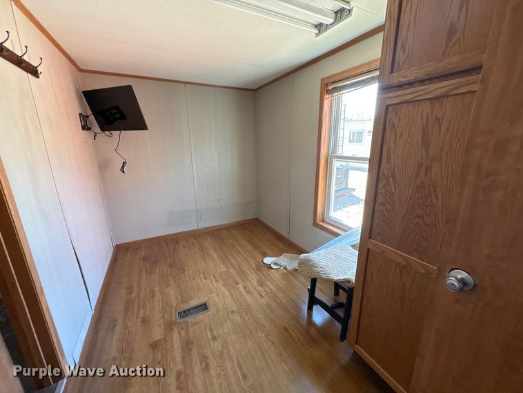 image for item FK1370 Skid mounted living quarters