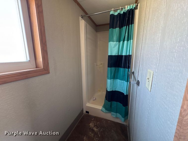 image for item FK1370 Skid mounted living quarters